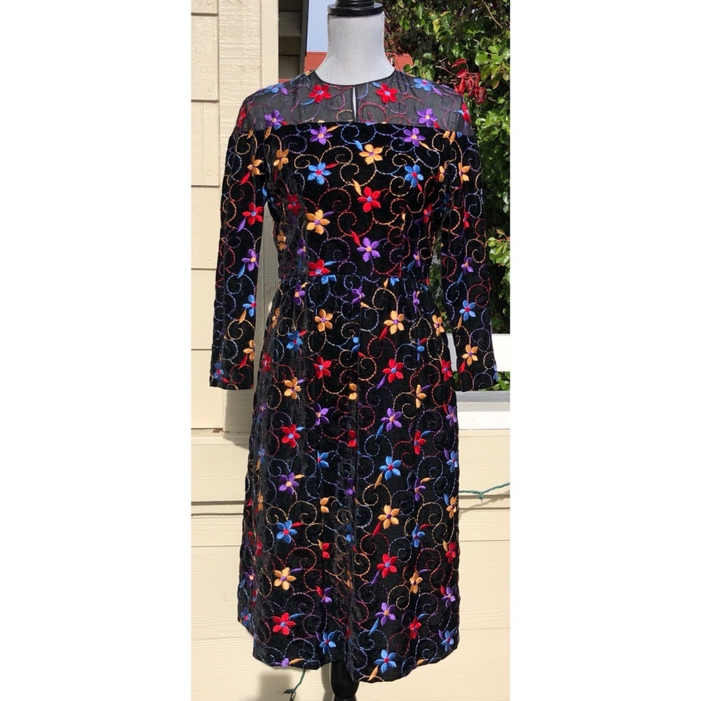 Oscar de La Renta Vintage 70’s Velvet Embroidered Dress